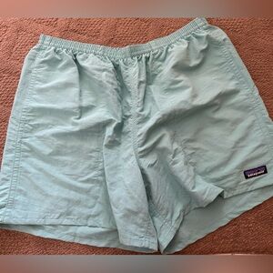 Patagonia men shorts, 5 inch. New size Large. Perfect condition. NWT
